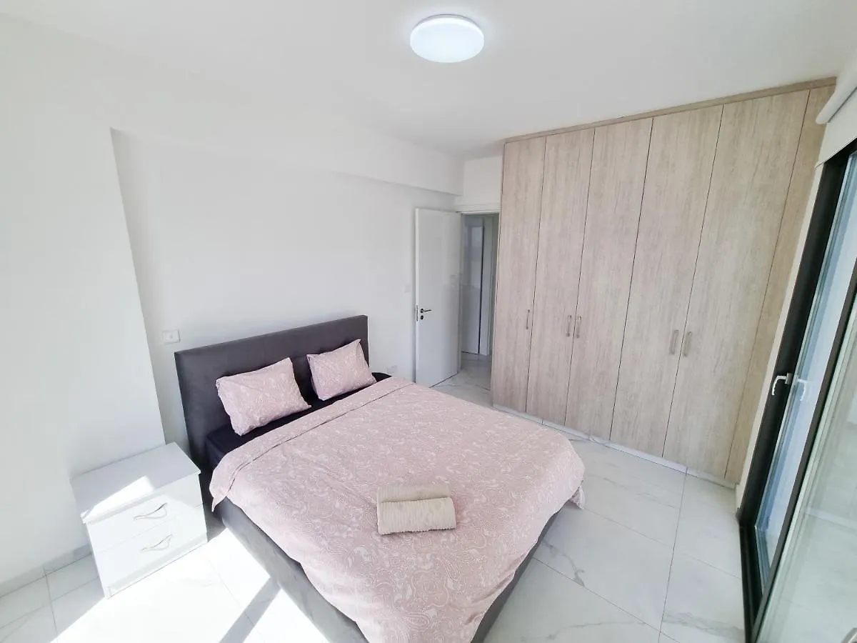 Shades Of Blue Apartment Larnaca